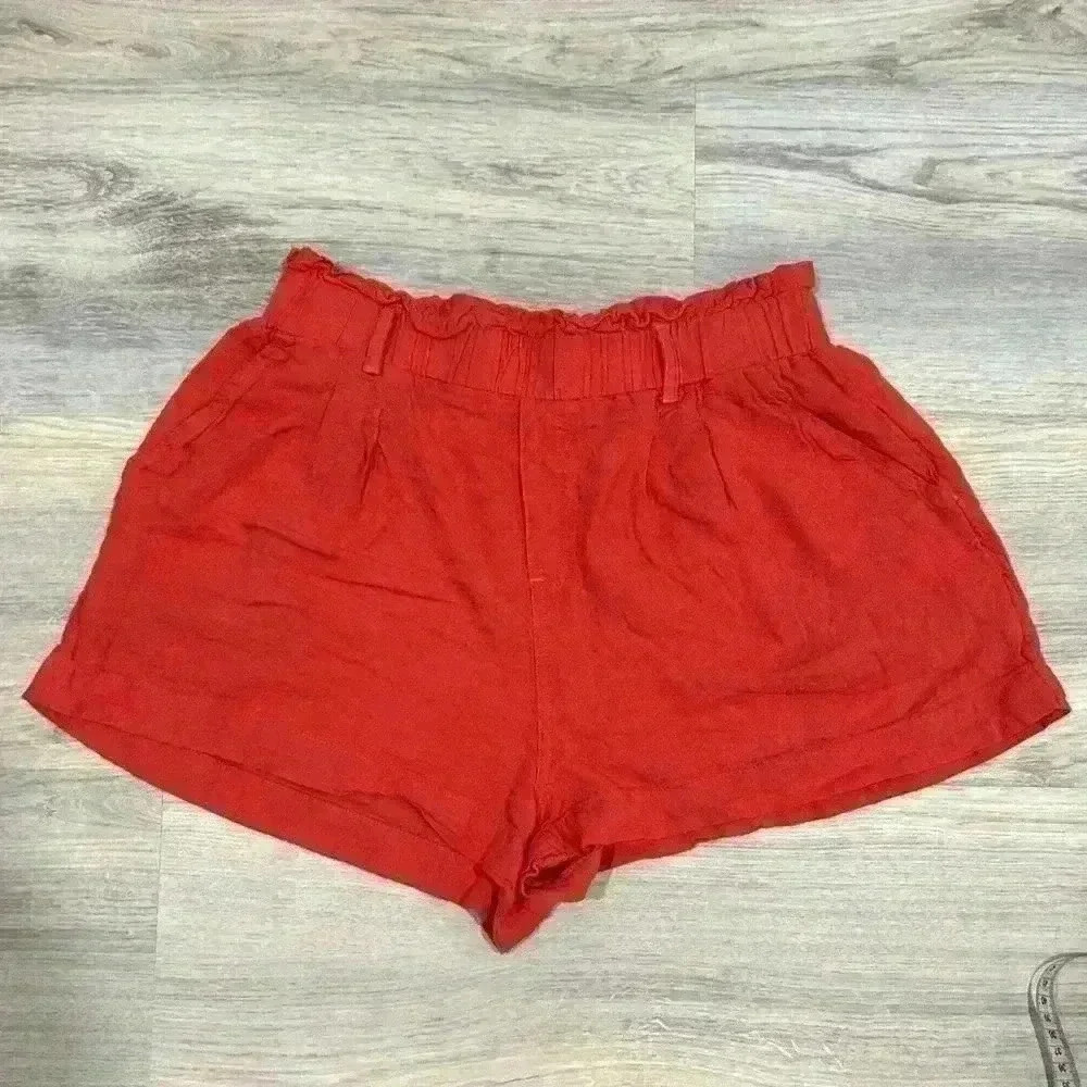 American Eagle Women’s Pull On Coral Mini Stretch Shorts Size M